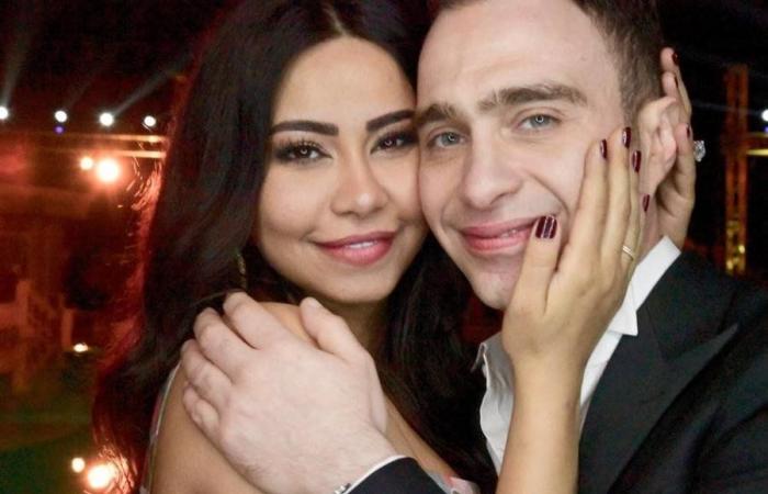 حولتله
      10
      مليون
      جنيه..
      مستند
      يفضح
      علاقة
      شيرين
      عبد
      الوهاب
      وحسام
      حبيب - بوابة المساء الاخباري