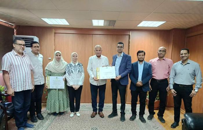 القابضة
      للمياه:
      اعتماد
      خطط
      السلامة
      والمأمونية
      بمحطات
      البحيرة|صور المساء الاخباري ..