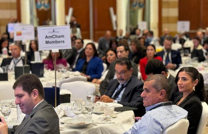 وزير
      المالية
      لمجتمع
      الأعمال:
      أنتم
      شركاؤنا
      ودورنا
      مساعدتكم
      على
      النمو . المساء الاخباري