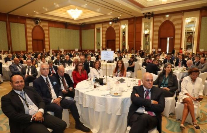 وزير
      المالية
      لمجتمع
      الأعمال:
      أنتم
      شركاؤنا
      ودورنا
      مساعدتكم
      على
      النمو . المساء الاخباري