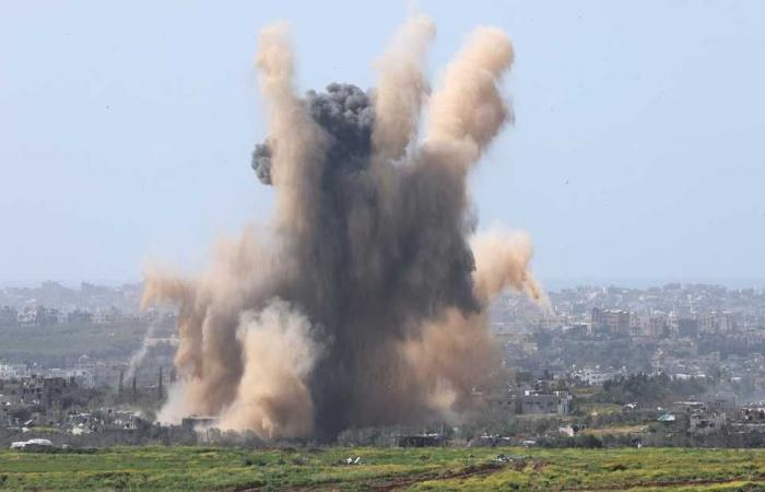 بوابة المساء الاخباري .. العالم
      اليوم
      -
      أنباء
      عن
      تحول
      في
      موقف
      قيادة
      حماس
      يسمح
      بمفاوضات
      جادة