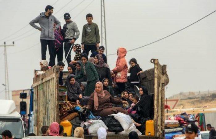 بوابة المساء الاخباري .. نتنياهو
      يلوح
      باستخدام
      الممر
      البحري
      لتهجير
      الفلسطينيين