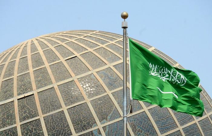 الفجر سبورت .. السعودية
      تفاجئ
      العالم
      بقرارات
      ملكية
      جديدة
      تحدث
      لأول
      مرة
      في
      تاريخها
      ..تفاصيل
      عاجلة