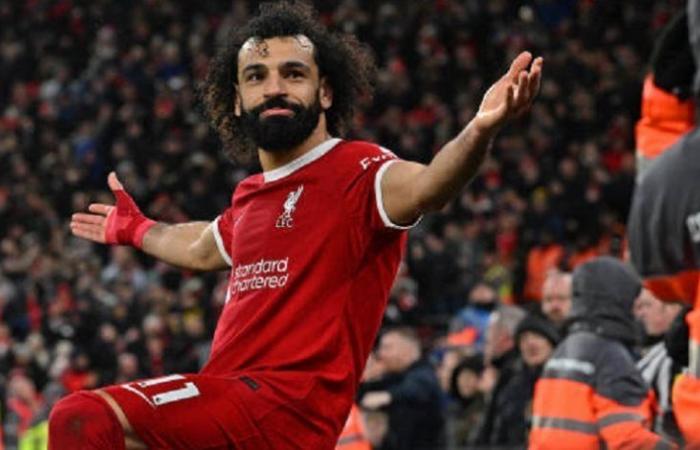 الفجر سبورت .. محمد
      صلاح
      يؤكد
      استمراره
      مع
      ليفربول
      الموسم
      المقبل
      ويعد
      جمهور
      الريدز
      بالبطولات