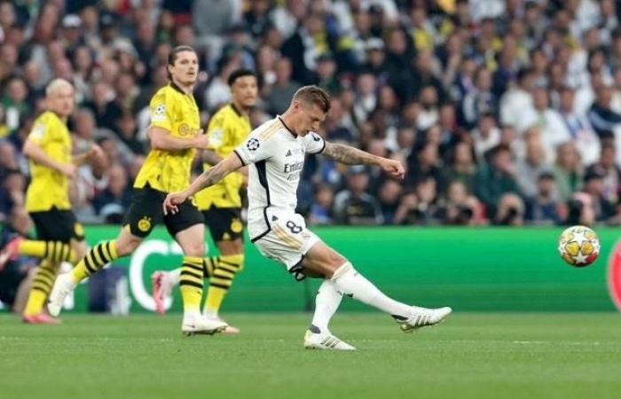 رسميًا..
      ريال
      مدريد
      بطلًا
      لدوري
      أبطال
      أوروبا
      2024
      على
      حساب
      بوروسيا
      دورتموند الفجر سبورت