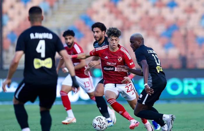 الأهلي
      يتقدم
      علي
      فاركو
      بهدف
      في
      الشوط
      الأول
      بالدوري
      الممتاز . الفجر سبورت