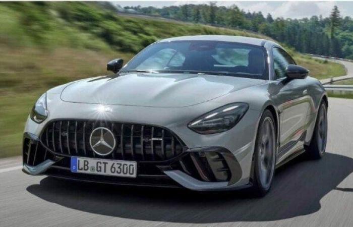 مواصفات
      مرسيدس
      AMG
      GT63
      Pro
      موديل
      2025 - بوابة المساء الاخباري