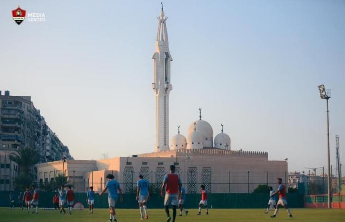 غزل المحلة يتدرب على ملعب النادى المصرى ببورسعيد.. صور - المساء الاخباري