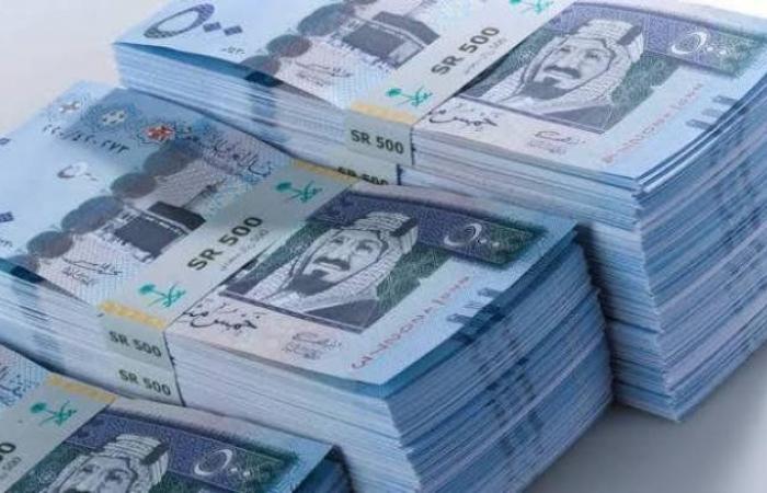 «العملة
      السعودية
      بكام»..
      سعر
      الريال
      مقابل
      الجنيه
      المصري
      اليوم
      الأحد
      1-9-2024
      في
      البنوك - بوابة المساء الاخباري