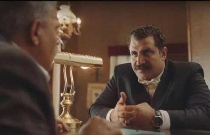 محمود
      حافظ
      يكشف
      عن
      كواليس
      مشاركته
      في
      مسلسل
      عمر
      أفندي - بوابة المساء الاخباري