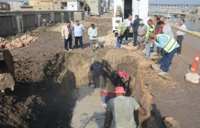 إصلاح
      كسر
      ماسورة
      مياه
      بزاوية
      غزال
      في
      البحيرة
      و
      7
      سيارات
      لتوفير
      المياه
      للقرى
      المتضررة - بوابة المساء الاخباري