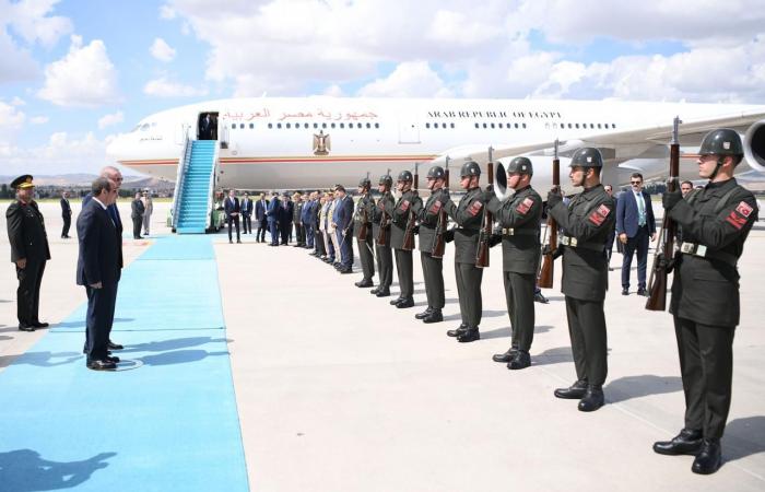 تفاصيل
      زيارة
      الرئيس
      السيسي
      لتركيا..
      صور المساء الاخباري ..