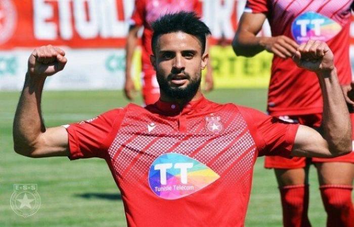 المهاجم
      أيمن
      الصفاقسي
      يعود
      إلى
      الدوري
      التونسي - بوابة المساء الاخباري