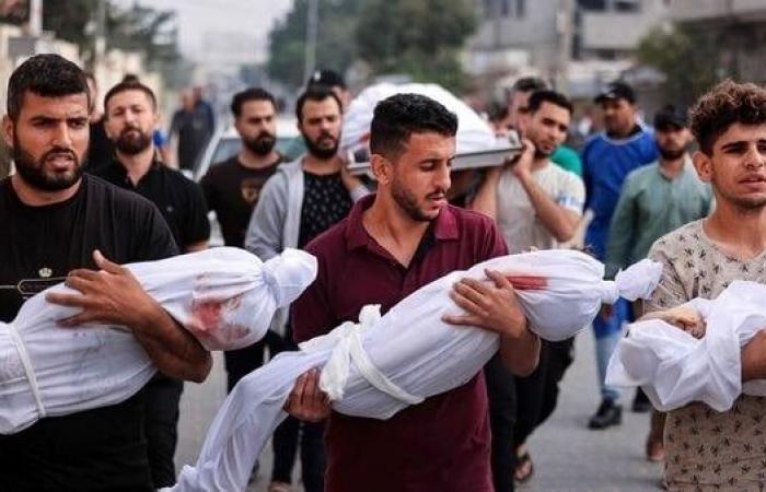 استشهاد
      26
      فلسطينيًا
      وإصابة
      آخرين
      جراء
      قصف
      الاحتلال
      لعدة
      مناطق
      بغزة - بوابة المساء الاخباري