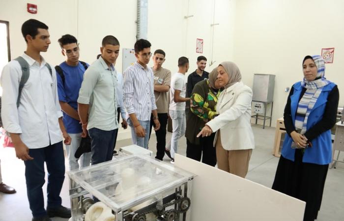 جامعة
      برج
      العرب
      التكنولوجية
      تحتفل
      بأوائل
      التعليم
      الفني..
      صور المساء الاخباري ..