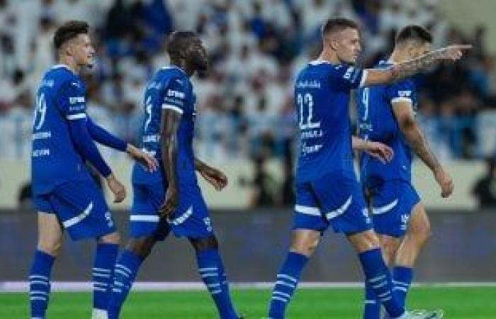 الهلال ضيفا ثقيلا على الرياض في الدوري السعودي .. الليلة - المساء الاخباري