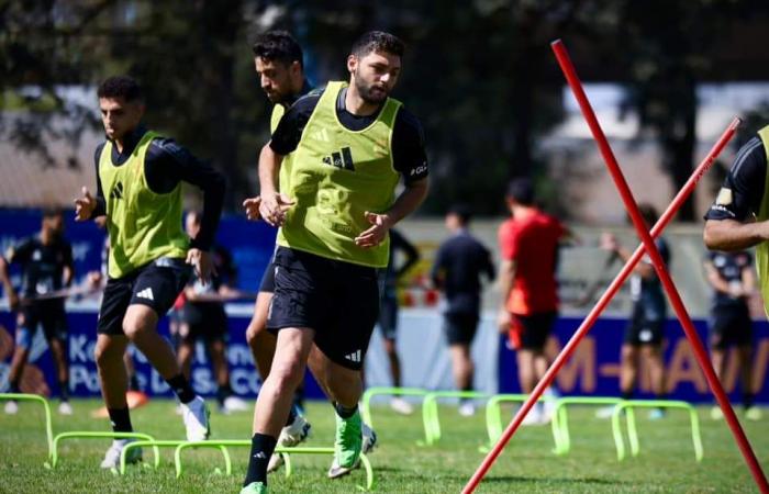 دوري
      أبطال
      أفريقيا..
      الأهلي
      يختتم
      استعداداته
      لمواجهة
      جورماهيا
      الكيني . المساء الاخباري