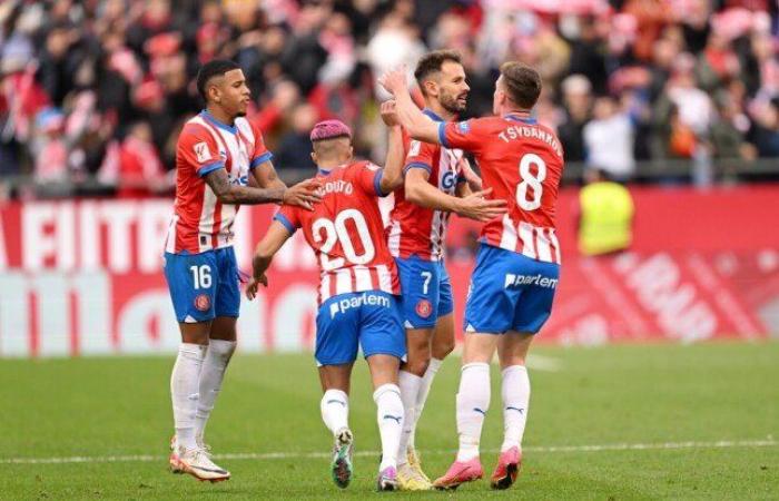 موعد
      مباراة
      برشلونة
      وجيرونا
      في
      الدوري
      الإسباني
      والقنوات
      الناقلة
      والمعلق - بوابة المساء الاخباري