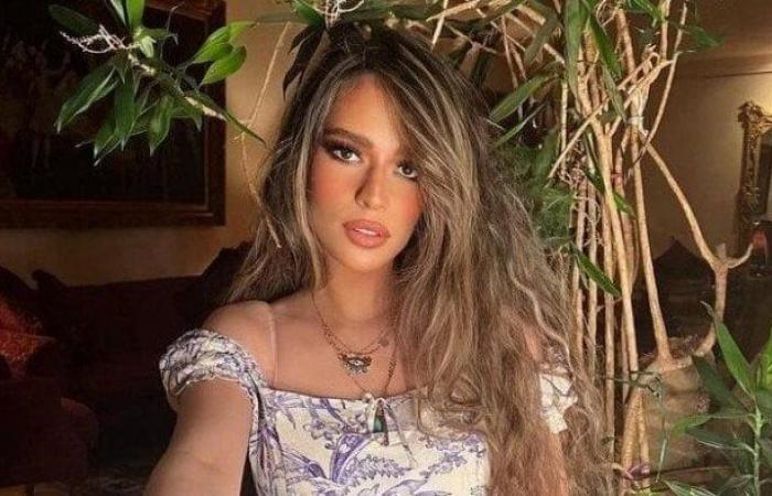 هنا
      يسري:
      سميرة
      سعيد
      أثرت
      كتير
      في
      حبي
      للغناء
      والأداء
      على
      المسرح - بوابة المساء الاخباري