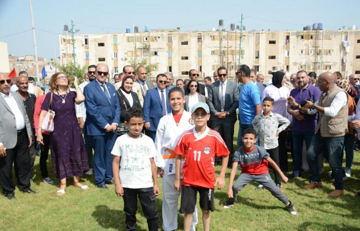 بالصور..
      محافظ
      البحيرة
      تشهد
      الملتقى
      الكشفي
      لفرق
      الجوالة
      بمركز
      شباب
      رشيد المساء الاخباري ..