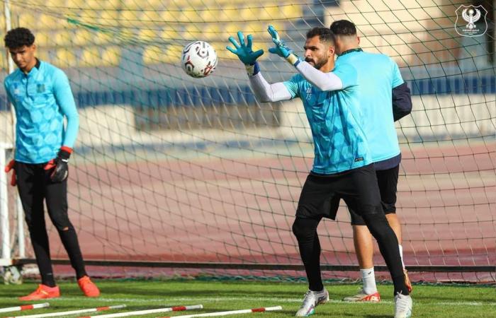 أشغال شاقة لحراس المصري استعداداً لمباراة الهلال الليبي.. صور - المساء الاخباري