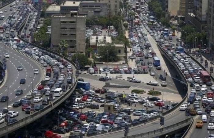 اعرف
      طريقك..
      شلل
      مروري
      على
      أغلب
      طرق
      ومحاور
      القاهرة
      والجيزة - بوابة المساء الاخباري