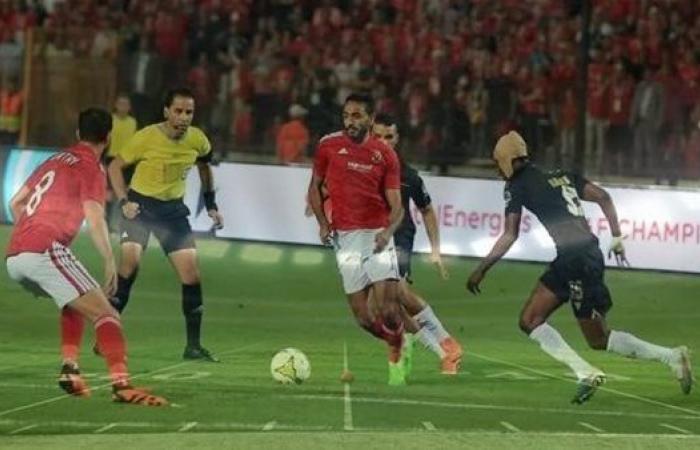 أمير
      هشام:
      «الشلماني»
      وراء
      تغريم
      الكاف
      للزمالك
      300
      ألف
      دولار .. بوابة المساء الاخباري