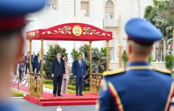 الرئيس
      السيسي
      ونظيره
      الجزائري
      يشددان
      على
      ضرورة
      وقف
      إطلاق
      النار
      في
      غزة
      ولبنان - بوابة المساء الاخباري