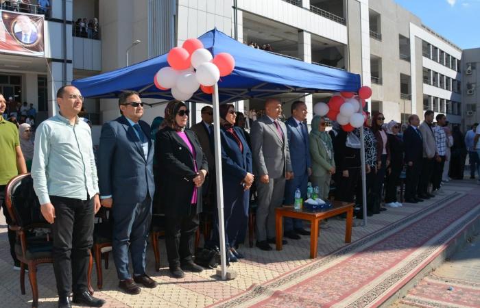 كاراتيه
      وكورال
      فني..
      افتتاح
      الدورة
      التدريبية
      لطلاب
      جامعة
      دمياط المساء الاخباري ..