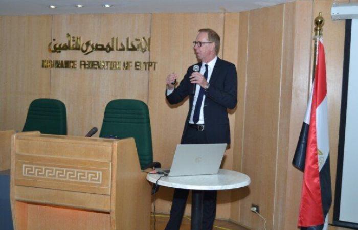 الاتحاد
      المصري
      للتأمين
      ينظم
      ورشة
      عمل
      بالتعاون
      مع
      هيئة
      الرقابة
      المالية
      وجامعة
      القاهرة - بوابة المساء الاخباري