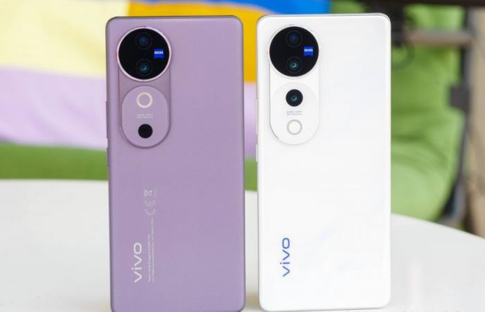 Vivo
      V40
      Pro..
      موبايل
      متوسط
      من
      فيفو
      بإمكانات
      رائدة
      ومواصفات
      لا
      تضاهي .. بوابة المساء الاخباري