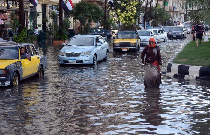 أصعب
      24
      ساعة..
      صقيع
      وأمطار
      رعدية
      بهذه
      المناطق
      والأرصاد
      تحذر
      من
      حالة
      الطقس
      غدا .. بوابة المساء الاخباري