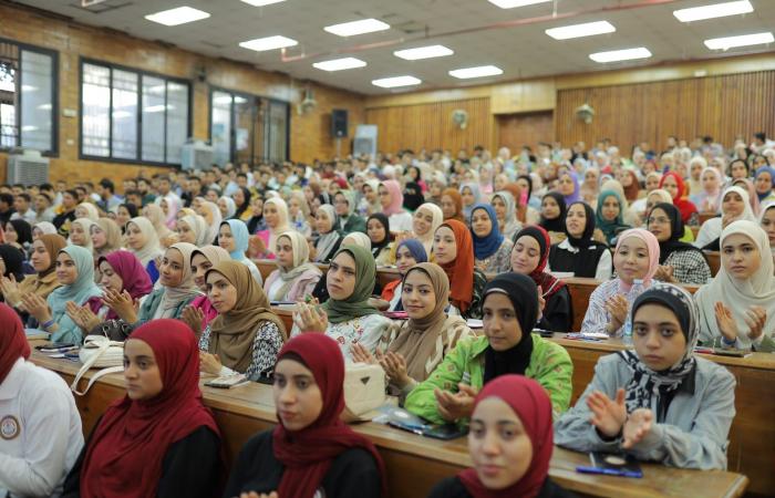 جامعة
      دمنهور
      تطلق
      فعاليات
      منتدى
      "سلامة
      الغذاء
      والأمن
      القومي"..
      صور المساء الاخباري ..