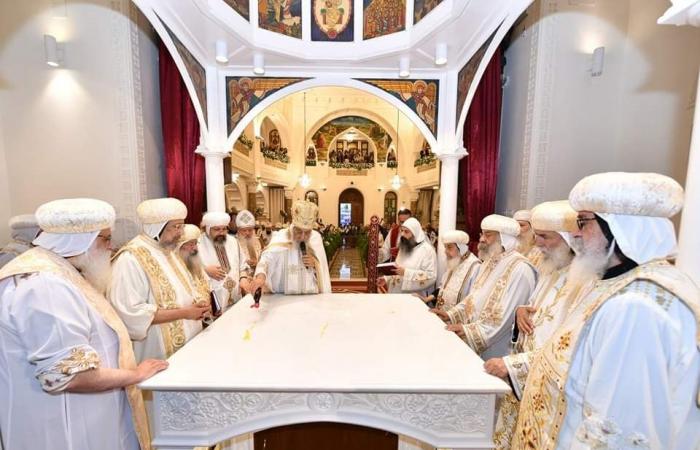 في
      العيد
      المئوي
      لإنشائها..
      البابا
      تواضروس
      يدشن
      كنيسة
      "العذراء"
      بمسرة
      بعد
      تجديدها .. بوابة المساء الاخباري