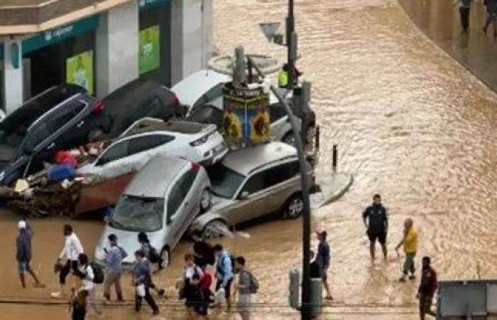 ارتفاع
      عدد
      ضحايا
      الفيضانات
      المدمرة
      في
      إسبانيا
      إلى
      213
      شخصًا .. بوابة المساء الاخباري