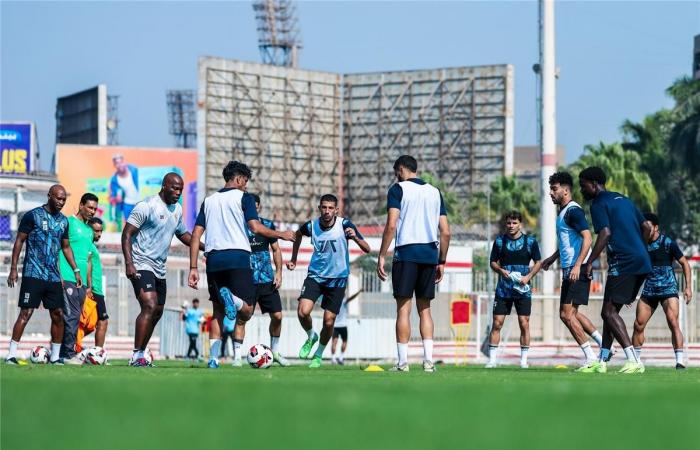 مران
      الزمالك
      |
      تدريبات
      بدنية
      وثلاثي
      الفريق
      يواصل
      التأهيل
      استعدادًا
      لسموحة