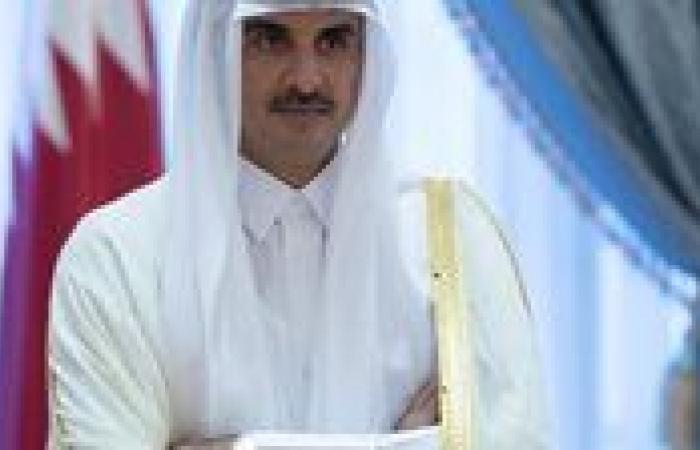 أمير
      قطر
      يصادق
      على
      التعديلات
      الدستورية
      بعد
      الاستفتاء
      عليها