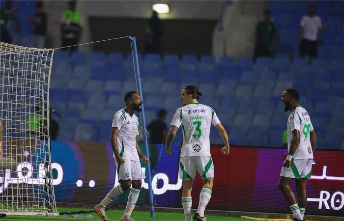 موعد
      والقناة
      الناقلة
      لمباراة
      الأهلي
      والرائد
      اليوم
      في
      الدوري
      السعودي..
      والمعلقين