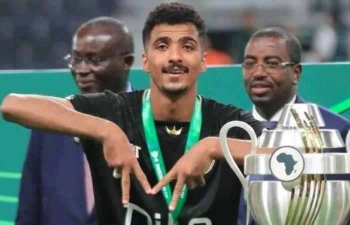 حسام
      عبد
      المجيد
      يتوج
      بجائزة
      أفضل
      لاعب
      في
      مباراة
      الزمالك
      وسموحة - بوابة المساء الاخباري