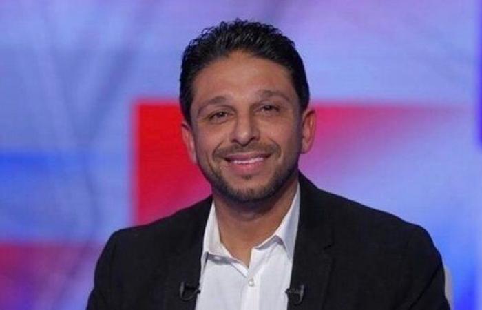 محمد
      فاروق:
      الزمالك
      يدرس
      بيع
      نجمه
      لحل
      الأزمة
      المالية - بوابة المساء الاخباري