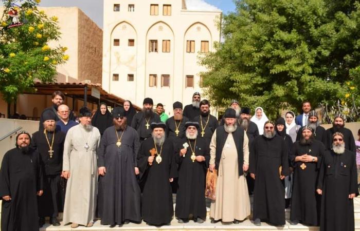 الحياة
      الرهبانية
      ..
      زيارة
      وفد
      من
      الكنيسة
      الروسية
      لدير
      "الأنبا
      بيشوي"
      بوادي
      النطرون|صور .. بوابة المساء الاخباري