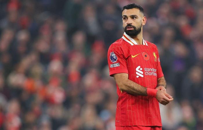 جماهير
      ليفربول
      تتوسل
      لـ
      رامي
      عباس
      بسبب
      محمد
      صلاح:
      اصفع
      الإدارة