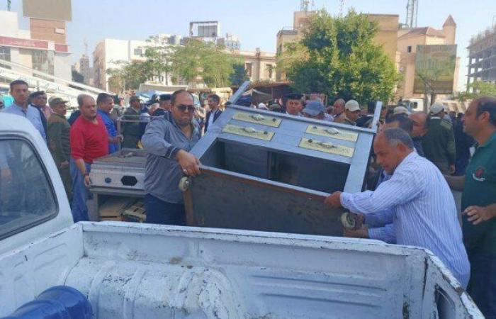 محافظ
      الغربية
      ومدير
      الأمن
      يقودان
      حملة
      مكبرة
      لرفع
      الإشغالات
      بميدان
      المحطة
      بالمحلة
      الكبرى - بوابة المساء الاخباري