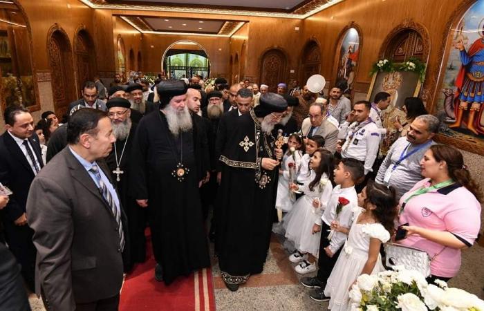 «القيام
      ثبتهم»
      موضوع
      العظة
      الأسبوعية
      للبابا
      تواضروس
      الثاني
      في
      اجتماع
      الأربعاء..
      صور المساء الاخباري ..