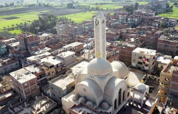 تدشين
      كنيسة
      "مارجرجس"
      بكفر
      إبراهيم
      يوسف
      بميت
      غمر
      |صور .. بوابة المساء الاخباري