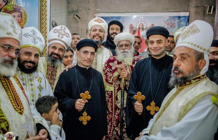 سيامة
      كاهنين
      جديدين
      على
      يد
      الأنبا
      جوارجيوس
      بمطاي..
      صور .. بوابة المساء الاخباري