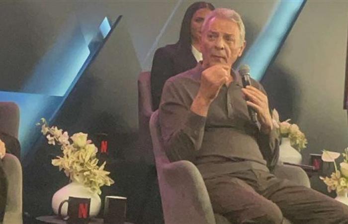 محمود
      حميدة:
      فكرت
      أعتذر
      عن
      "موعد
      مع
      الماضي"
      في
      البداية
      لهذا
      السبب .. بوابة المساء الاخباري