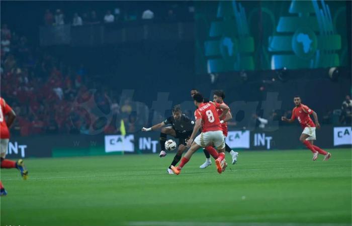 كاف
      يعلن
      تقليص
      قائمة
      أفضل
      نادي
      في
      إفريقيا
      لعام
      2024..
      موقف
      الأهلي
      والزمالك