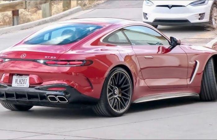 مواصفات
      قوية
      لـ
      مرسيدس
      AMG
      GT
      63
      PRO
      الجديدة..
      وسعرها
      عالميا .. بوابة المساء الاخباري