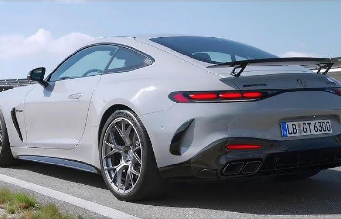 مواصفات
      قوية
      لـ
      مرسيدس
      AMG
      GT
      63
      PRO
      الجديدة..
      وسعرها
      عالميا .. بوابة المساء الاخباري